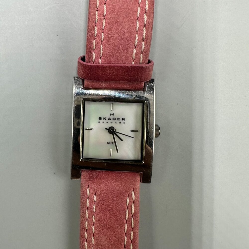 Skagen Watch Women Silver Tone Mother of Pearl Dial Pink New Battery 8.5"